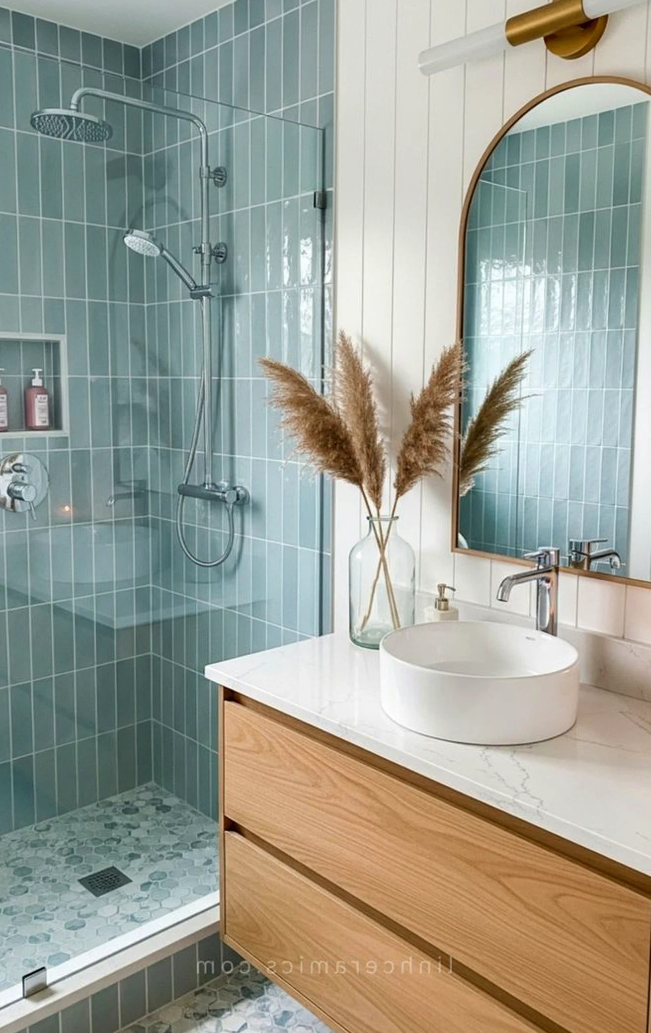 Quiet shower wall gives the room more depth, so the whole view feels soft at the edges.
